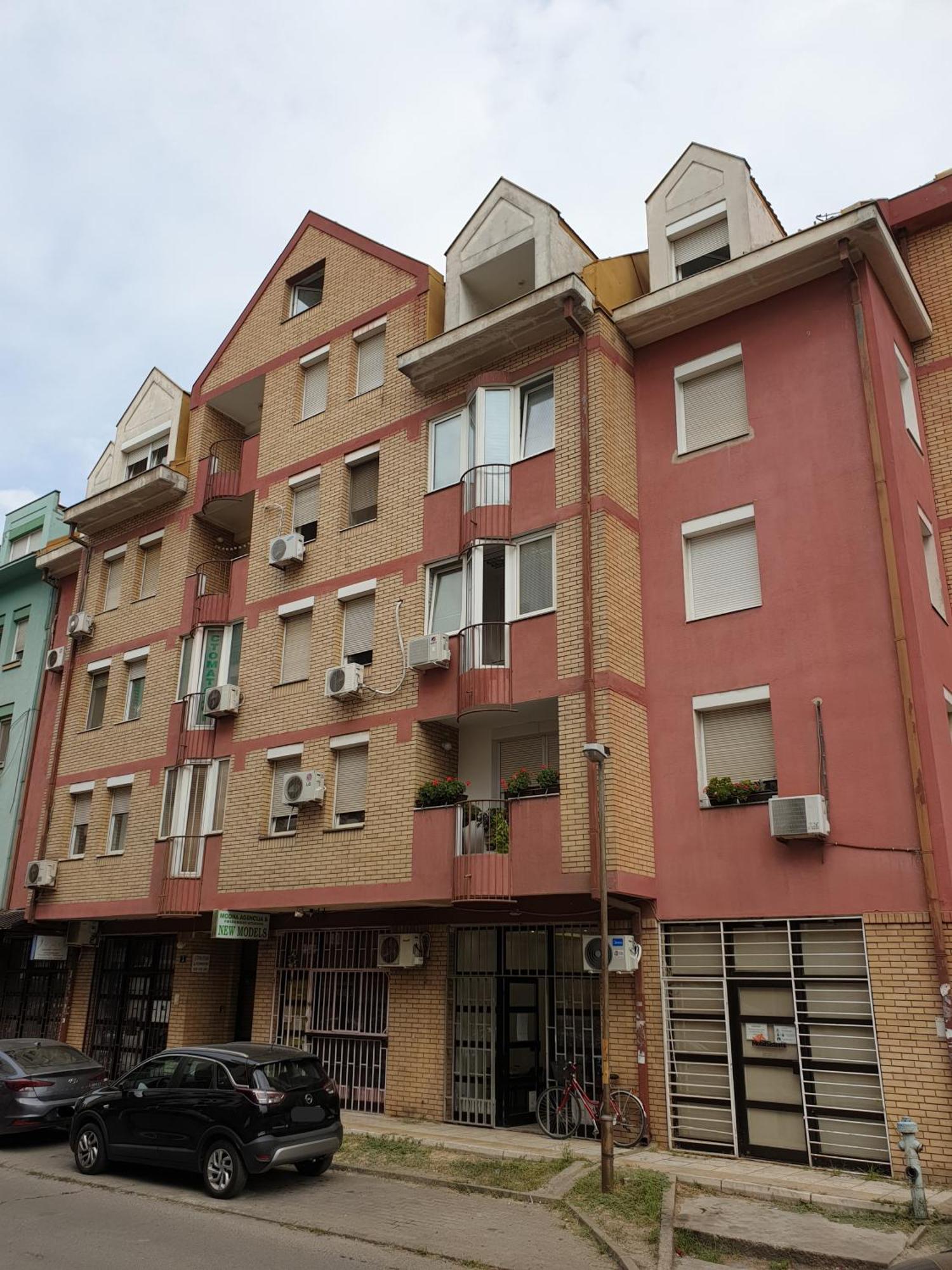 Podbara Center Apartment โนวีซาด ภายนอก รูปภาพ